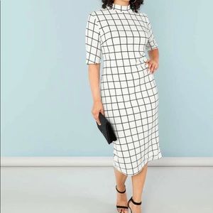 Mock neck grid print Plus size form fitting dress